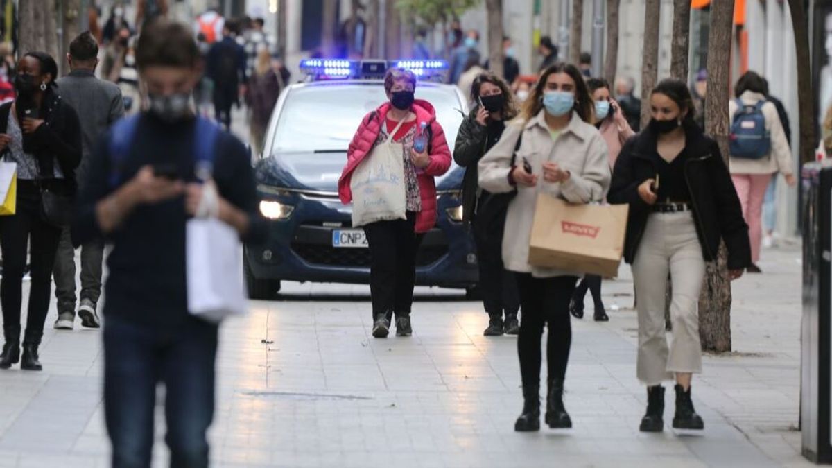 El Congreso aprueba el decreto que obliga a llevar mascarilla en exteriores El Congreso aprueba el decreto que obliga a llevar mascarilla en exteriores