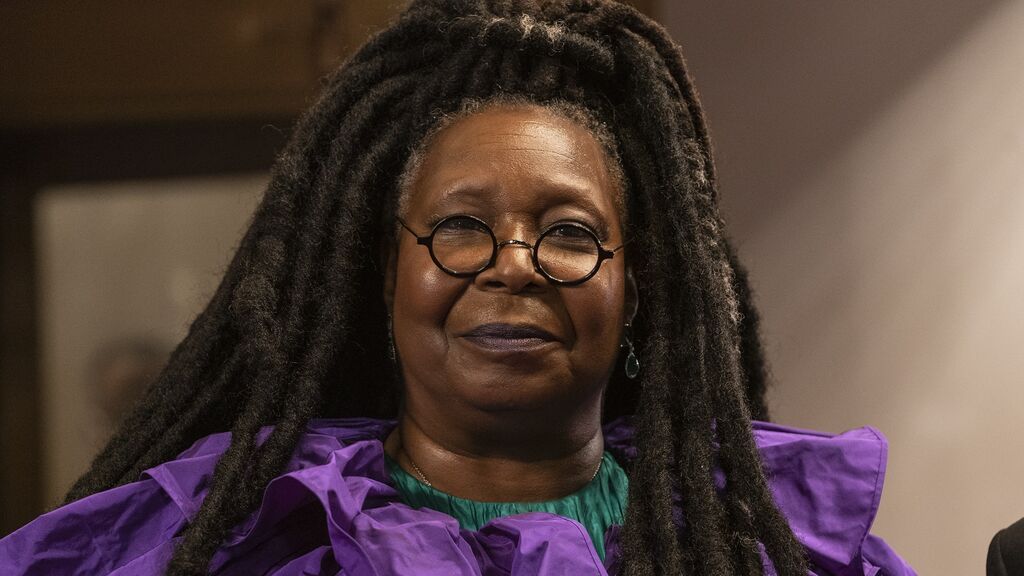 Whoopi Goldberg pide perdón por decir que el Holocausto "no fue una cuestión de raza"