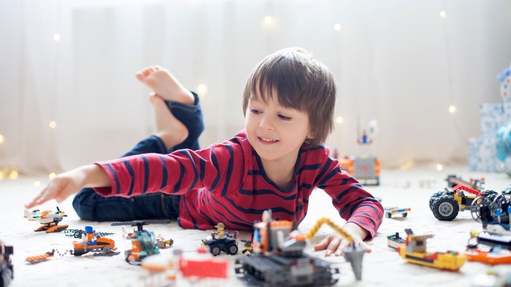Las piezas Lego podrán servirle para socializar.
