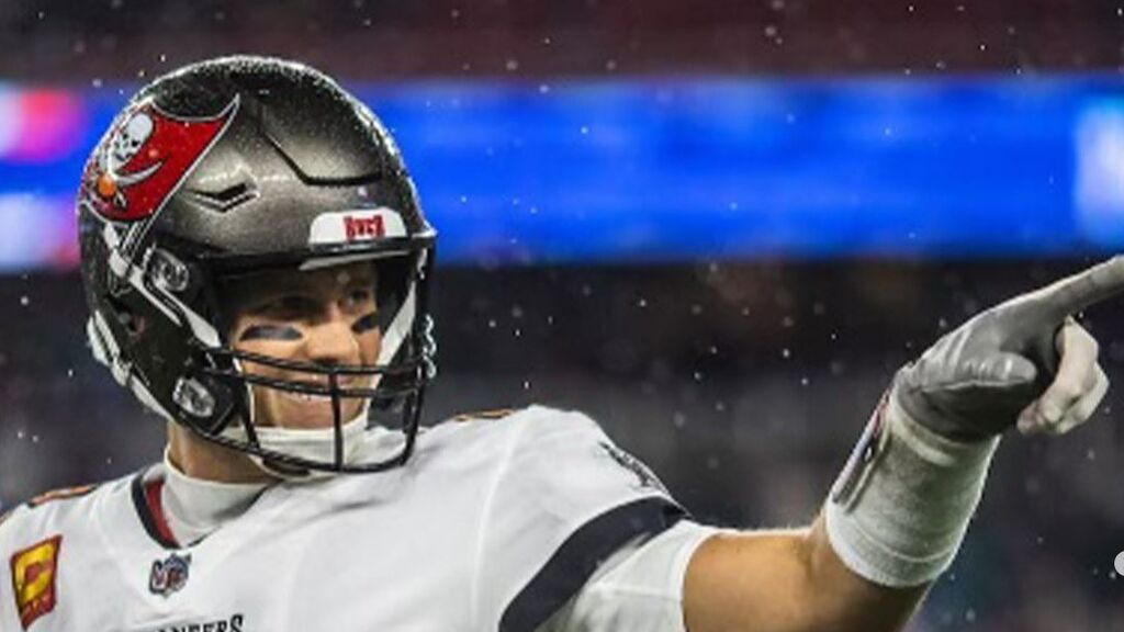 Tom Brady, el mejor jugador de fútbol americano de la historia, se retira a los 44 años