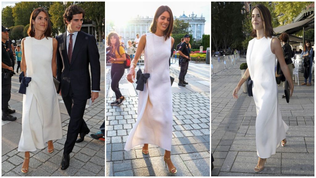 Para la inauguración de la nueva temporada del Teatro Real se enfundó un vestido blanco y recto.