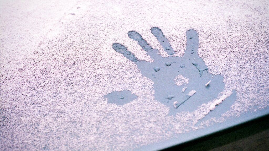 ¿Por qué el frío hace que las manos se agrieten?