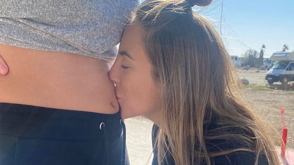 Rocío Flores anuncia que va a ser tía con una preciosa foto