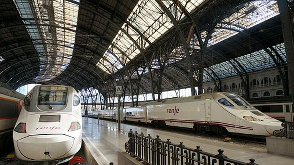 france-station-5942178__340