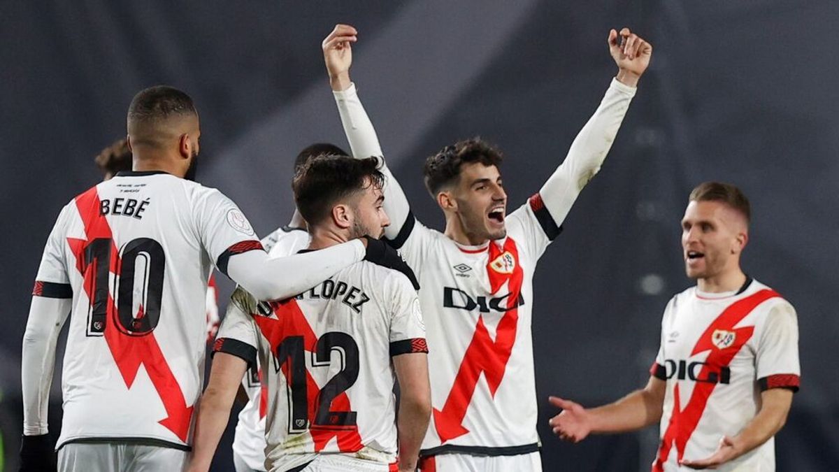 El Rayo hace historia en la Copa y el Valencia no falla a su cita con las semifinales El Rayo hace historia en la Copa y el Valencia no falla a su cita con las semifinales