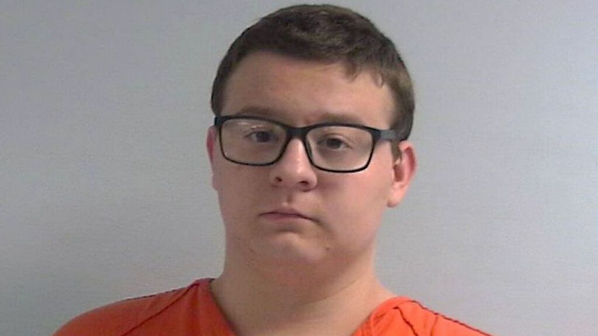 Condenan a 100 años de prisión a Nickalas Kedrowitz, un adolescente de 17 años, por matar a sus dos hermanos en Indiana