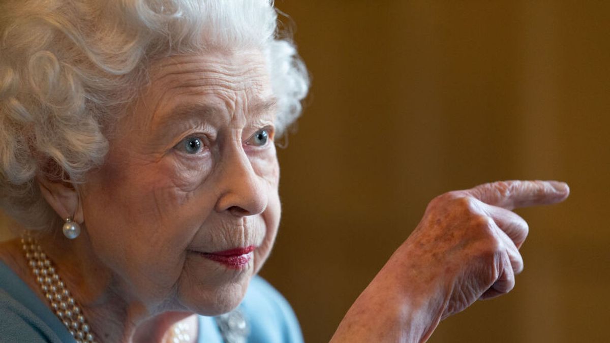 La reina Isabel II cumple siete décadas en el trono británico y pide a Camila que sea la reina consorte