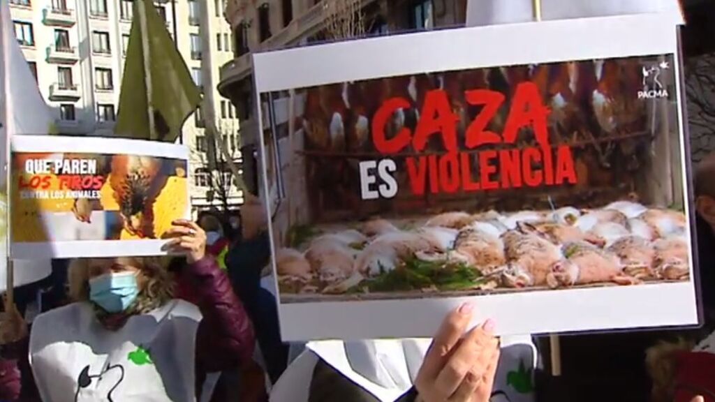 Movilización contra la caza en más de 40 ciudades españolas: "¡Aquí estamos, nosotros no matamos!"