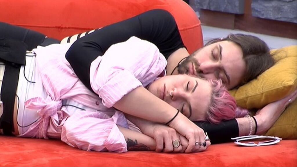 Virginia y Carlos dormidos