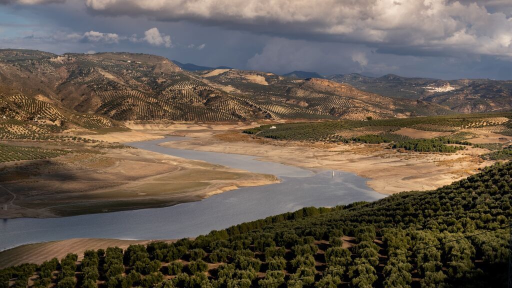 EuropaPress_4131226_embalse_iznajar_cordoba_andalucia_espana