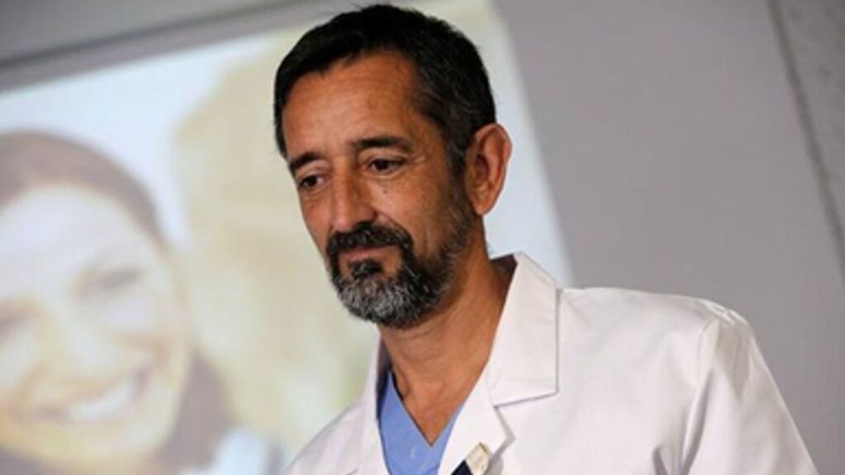 El doctor Pedro Cavadas considera que todavía es pronto para quitar las mascarillas