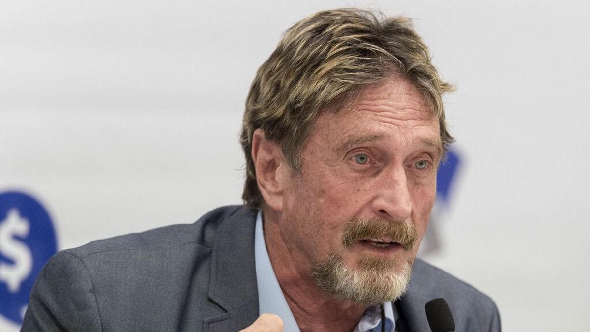 El cuerpo de John McAfee sigue en el depósito de cadáveres de Barcelona desde su muerte en junio El cuerpo de John McAfee sigue en el depósito de cadáveres de Barcelona desde su muerte en junio