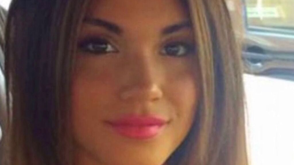 Melodie Peñalver enseña cómo era a los 18 años y teñida de rubio