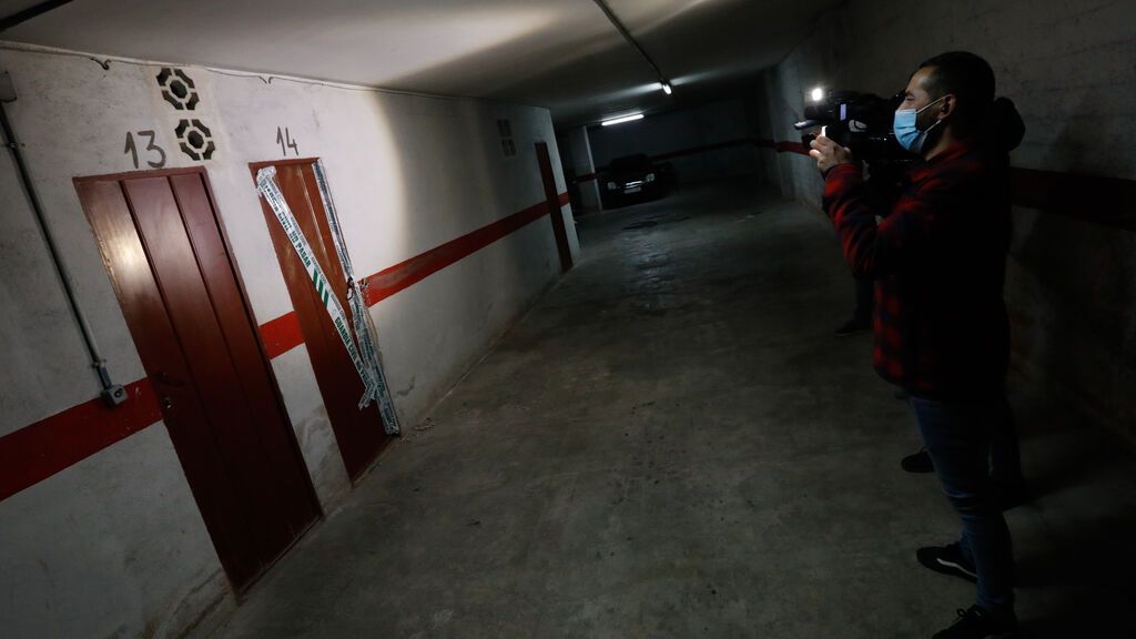 Mata a cuchilladas a su novia menor de edad en un trastero de Totana