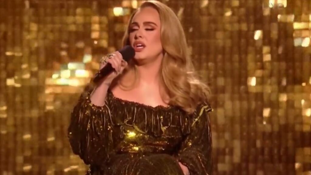 Adele vuelve por la puerta grande de los premios Brit: se lleva Mejor Álbum, Mejor Canción y Mejor Artista