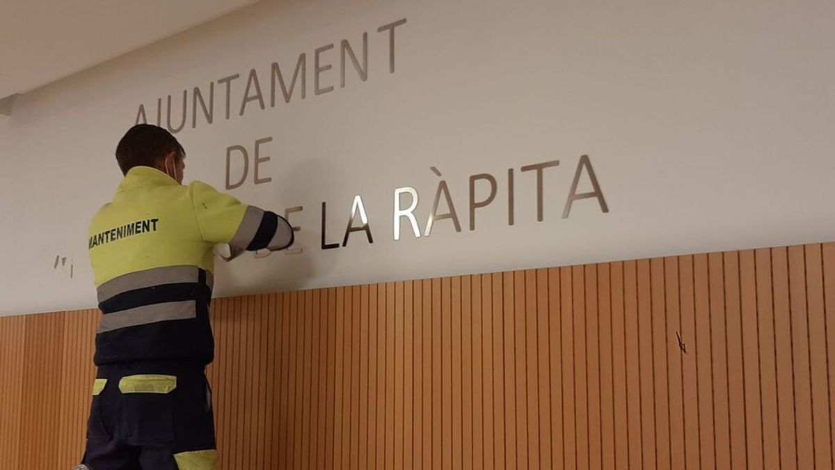 Sant Carles de la Ràpita se quita el "legado borbónico" y pasa a llamarse La Ràpita