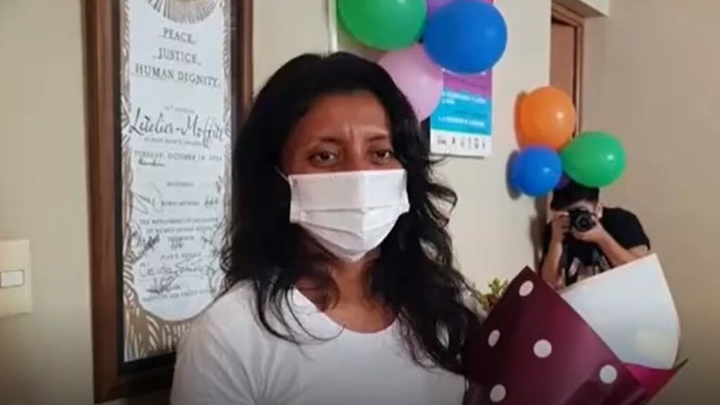 Liberan a Elsy, una mujer salvadoreña tras pasar diez años en prisión por un aborto espontáneo