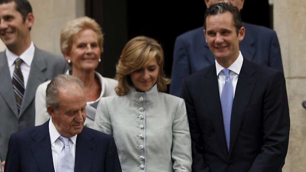 Iñaki Urdangarin, la infanta Cristina y el rey emérito, en una foto de archivo