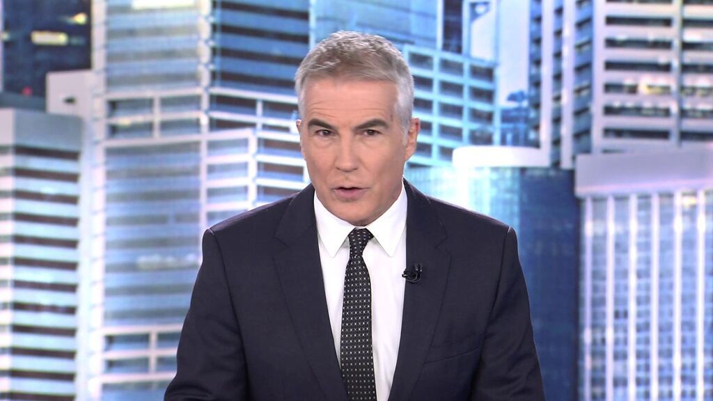 Con David Cantero Informativos Telecinco 2022 Mediodía 11/02/2022