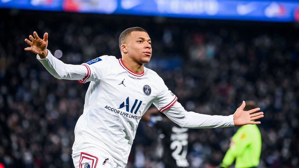 Mbappé aprovecha una contra para darle la victoria al PSG ante el Stade Rennais (1-0)