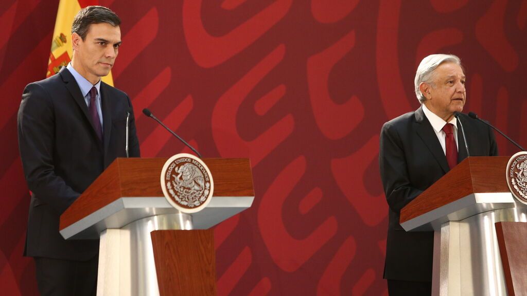 Pedro Sánchez y López Obrador en México en 2019.