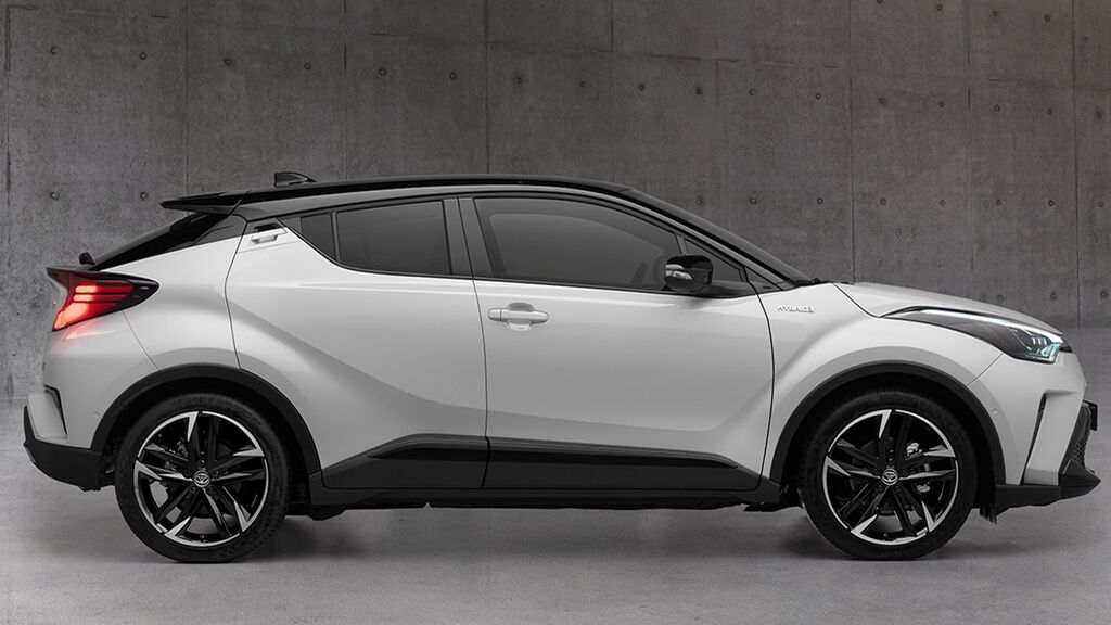 SE TRATA DE UN TURISMO SOBREELEVADO DE DISEÑO DEPORTIVO