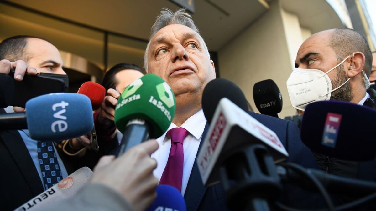 Orbán amenaza con sacar a Hungría de la UE Orbán amenaza con sacar a Hungría de la UE
