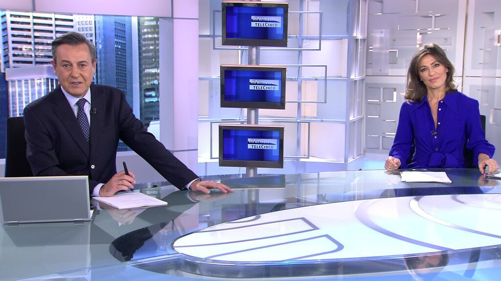 Con José Ribagorda y Ángeles Blanco Informativos Telecinco 2022 Mediodía 12/02/2022