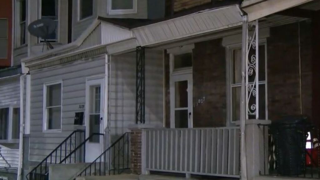 Seis miembros de una familia son apuñalados mientras dormían en Filadelfia: detenido un joven de 29 años