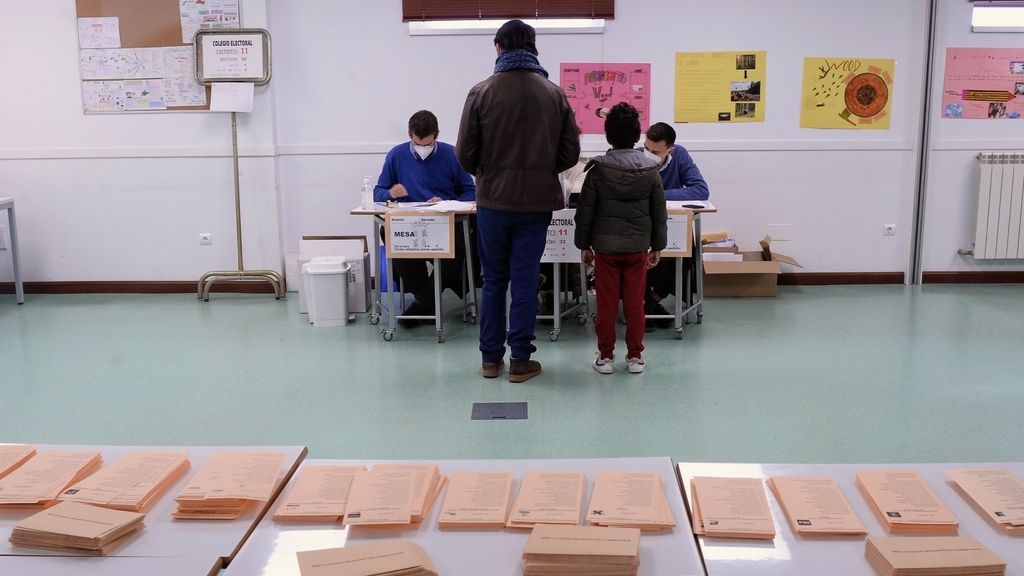 Elecciones autonómicas en Castilla y León: sin incidentes y marcadas por el coronavirus