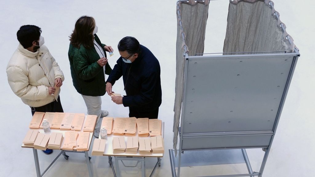 Elecciones autonómicas en Castilla y León: sin incidentes y marcadas por el coronavirus