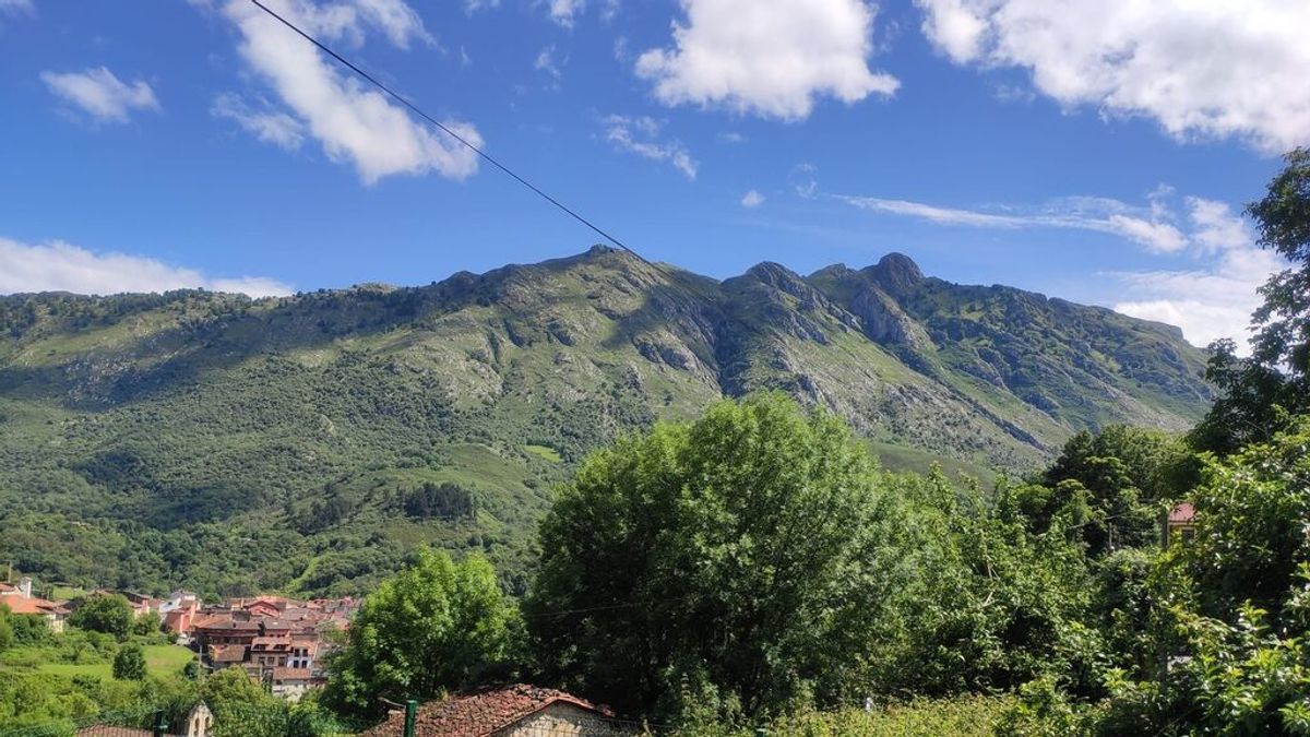 Suspendida la búsqueda del corredor de montaña de Llanes desaparecido en los Picos de Europa Suspendida la búsqueda del corredor de montaña de Llanes desaparecido en los Picos de Europa