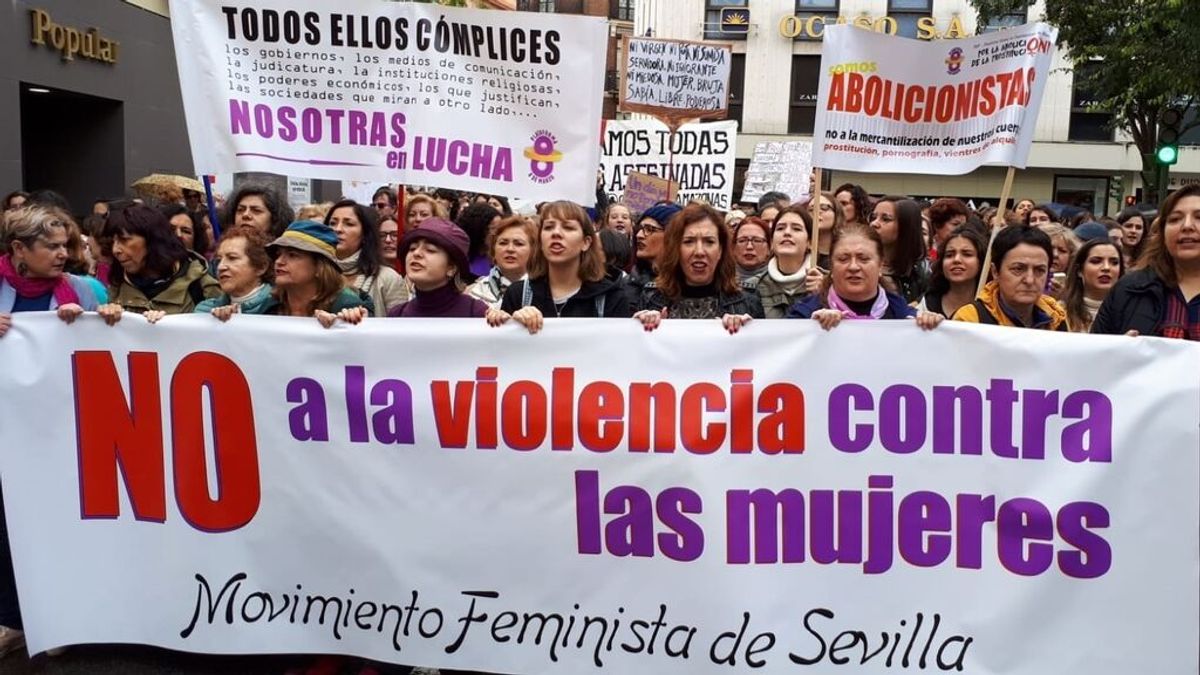 Andalucía atiende a 302 menores víctimas de violencia de género en  Andalucía durante 2021