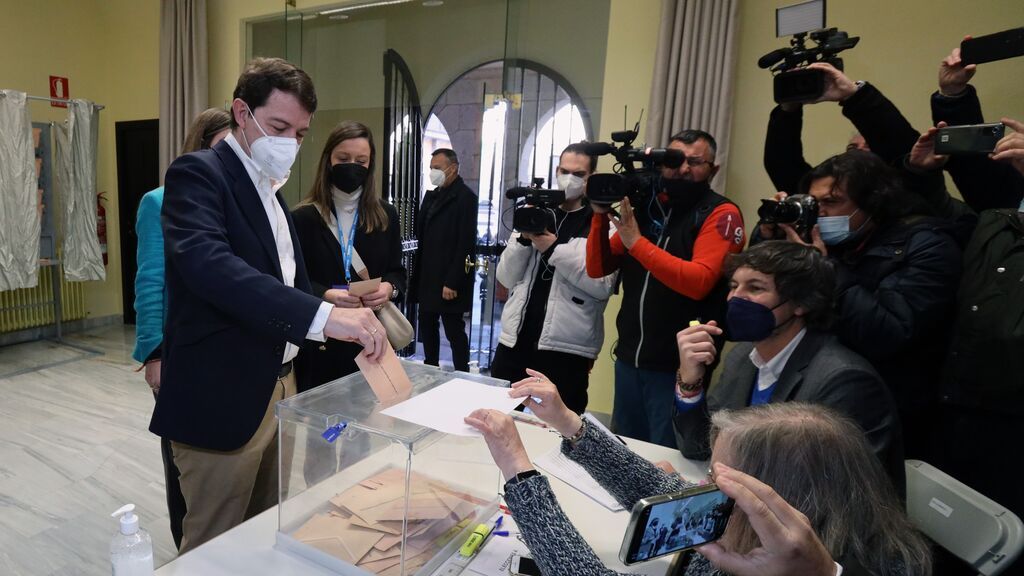 El PP se ve ganador de las elecciones en Castilla y León tras los sondeos previos al recuento