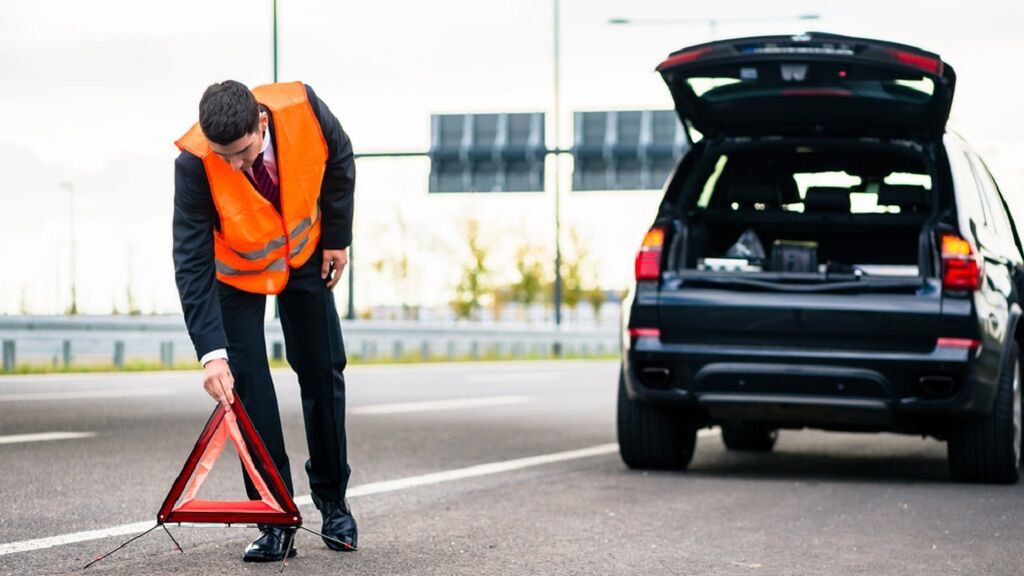 ¿Cuál es la multa por no llevar chaleco en el coche? ¿Cuándo tengo que ponérmelo?