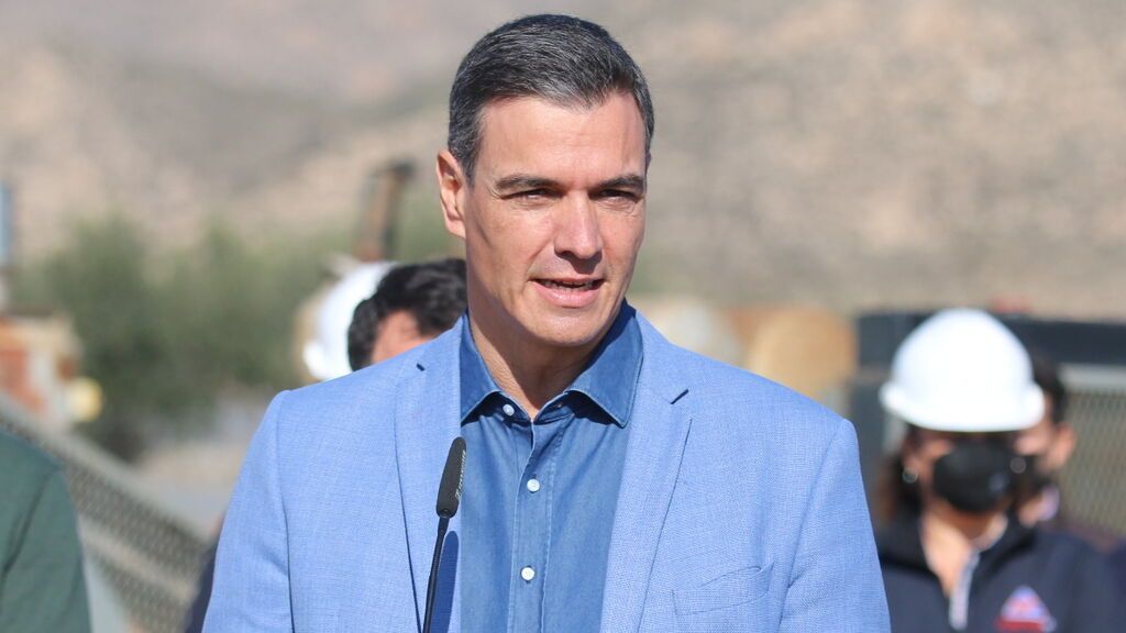 EuropaPress_4238286_presidente_gobierno_pedro_sanchez_intervencion_despues_realizar_visita