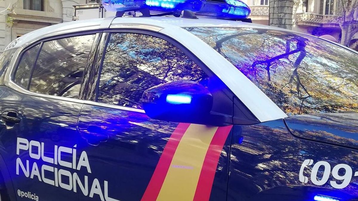 Dos agentes interceptan un vehículo en Ronda al creer que huía y acaban escoltándolo al hospital