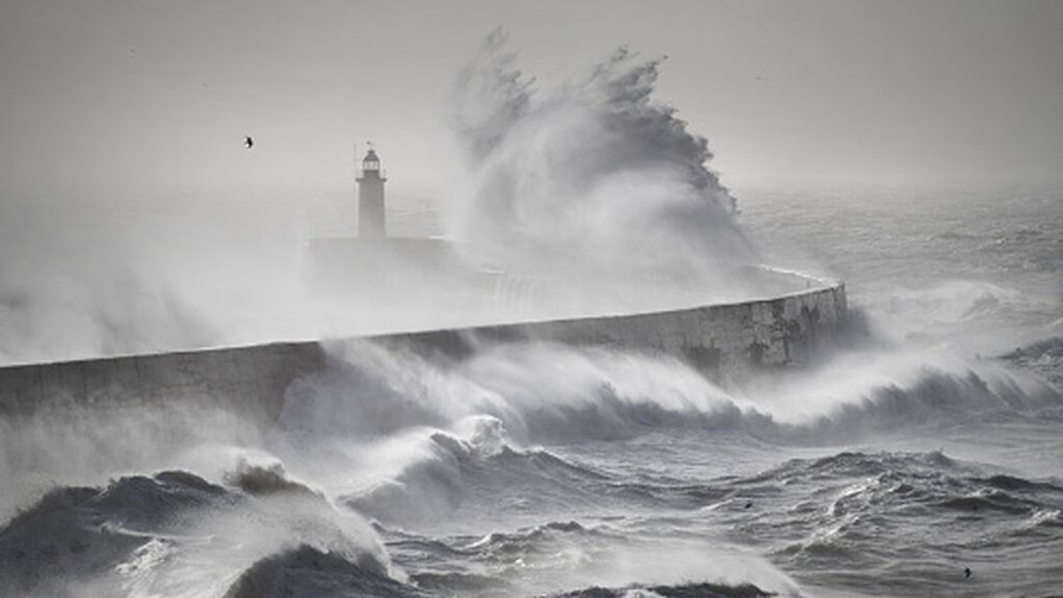 Una tormenta impacta en Reino Unido y Francia tras más de un mes sin lluvia: ¿Por qué no llegará a España?