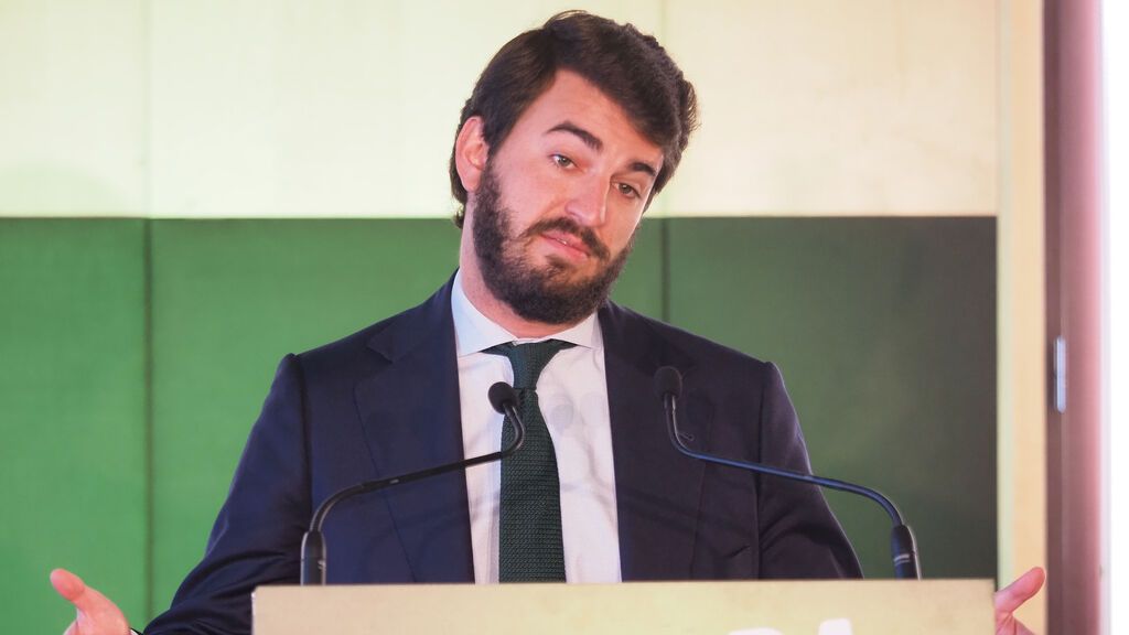 El candidato de Vox espera "la llamada" de Mañueco y adelanta que "pactar es ceder"