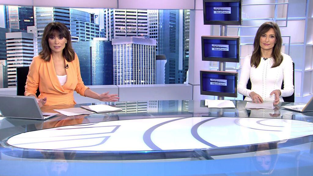 Con Arancha Morales y Leticia Iglesias Informativos Telecinco 2022 Matinal 16/02/2022