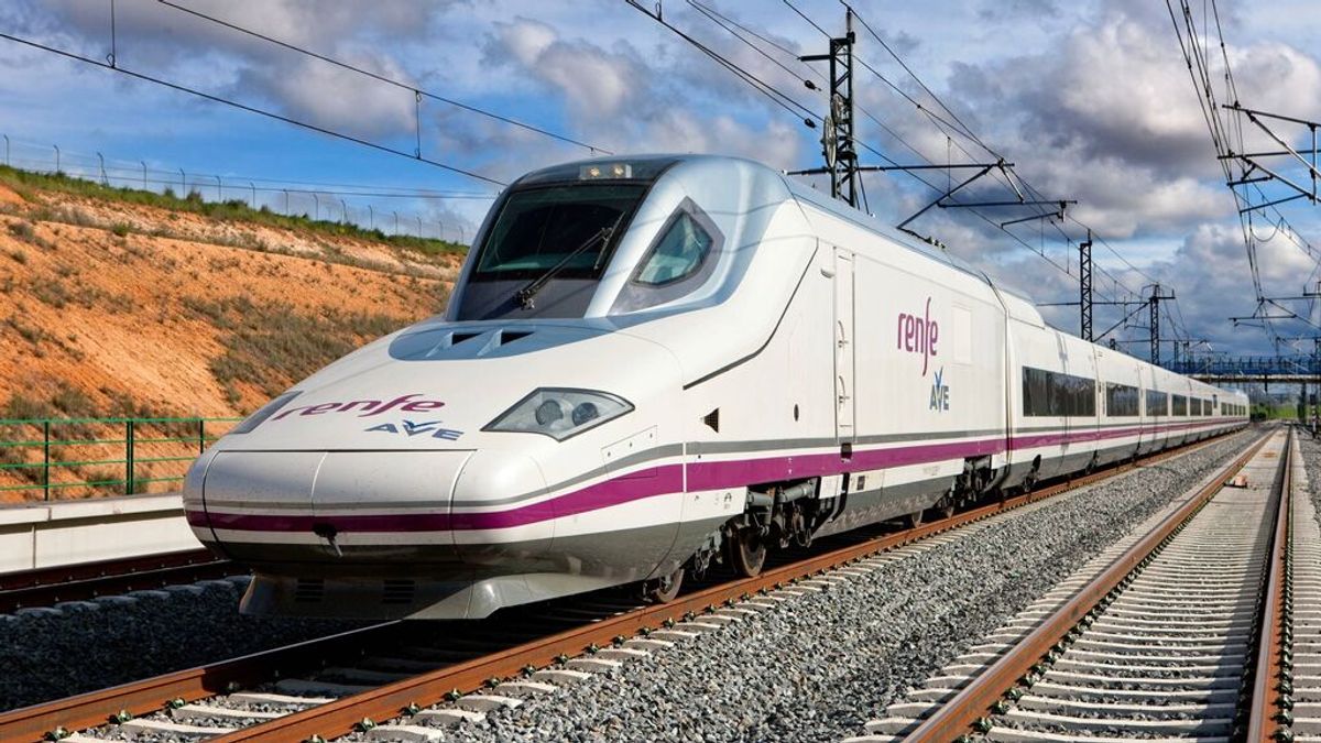 Los trenes 'low cost' en el Corredor Mediterráneo y la vuelta del AVE València-Sevilla, pendientes de que haya "demanda" Los trenes 'low cost' en el Corredor Mediterráneo y la vuelta del AVE València-Sevilla, pendientes de que haya "demanda"