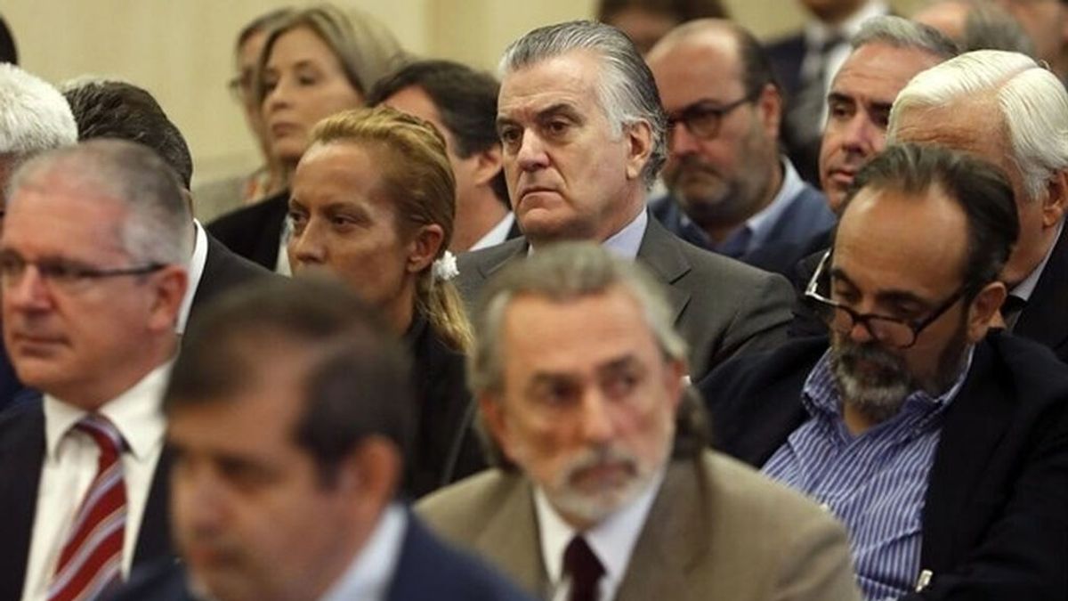 España recupera 43 millones que los condenados de Gürtel ocultaban en Suiza España recupera 43 millones que los condenados de Gürtel ocultaban en Suiza