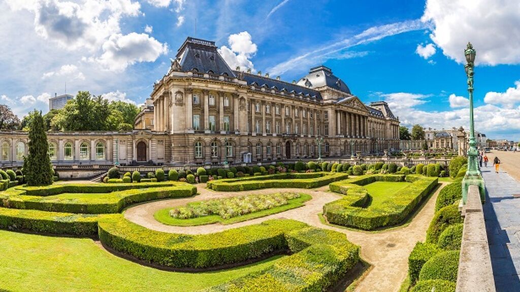 Los reyes belgas no residen en el Palacio Real de Bruselas.