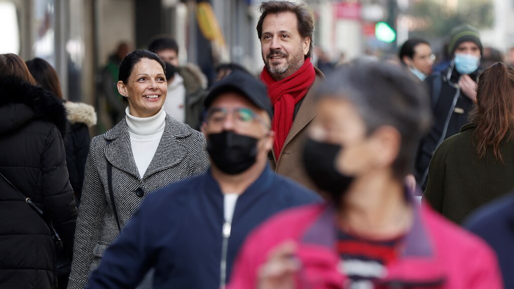 La incidencia continúa bajando en España