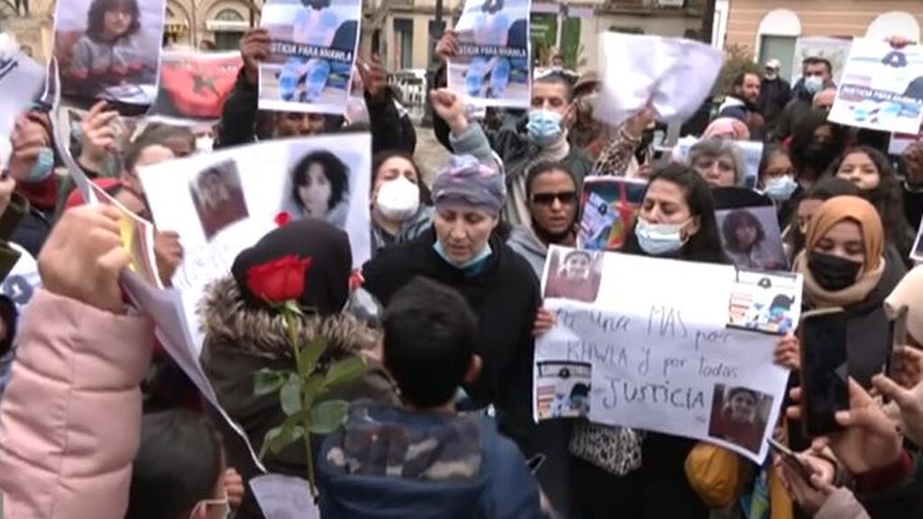 Tristeza y emoción en la manifestación en Alcalá la Real por el asesinato de Jaula, la adolescente de 14 años