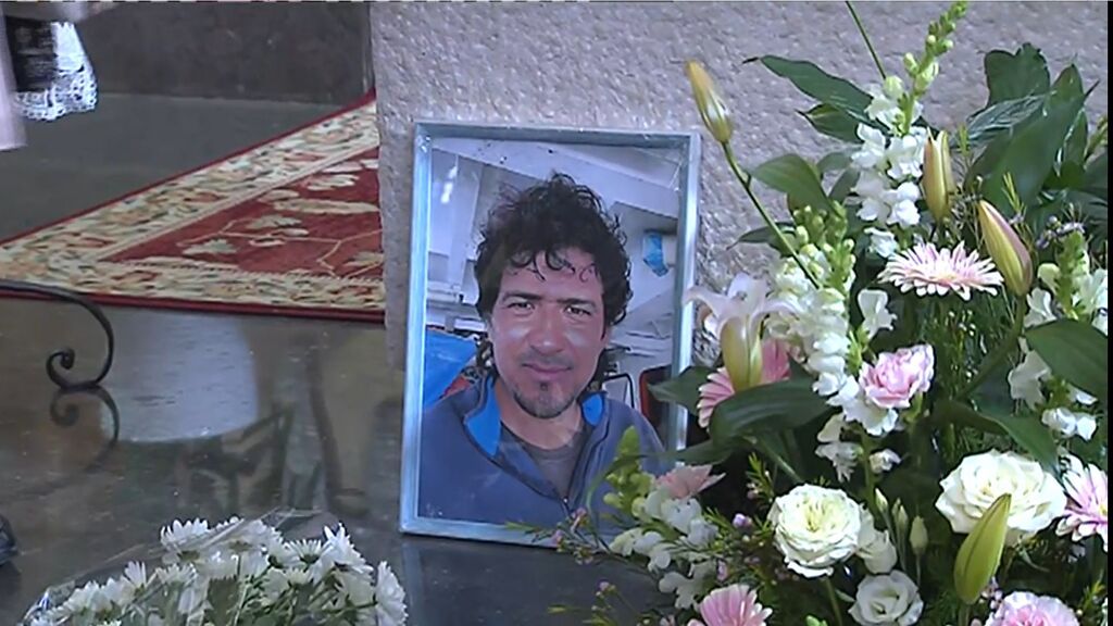 Emotiva despedida de los marineros fallecidos en el Villa Pitanxo: hay otros 12 desaparecidos