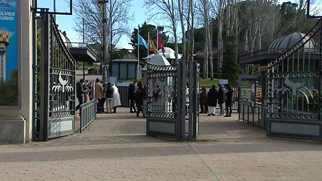 Trece heridos al derrumbarse un falso techo del auditorio del Parque de Atracciones de Madrid