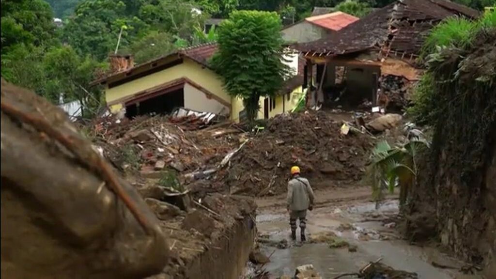 Las fuertes lluvias dejan 150 muertos en la ciudad brasileña de Petropolis
