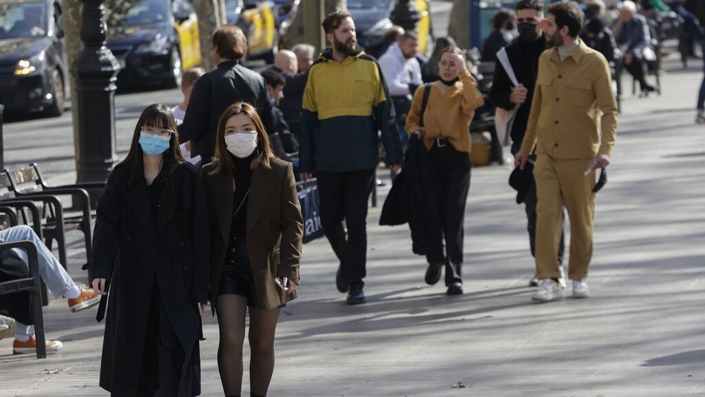 La sexta ola va cayendo en España