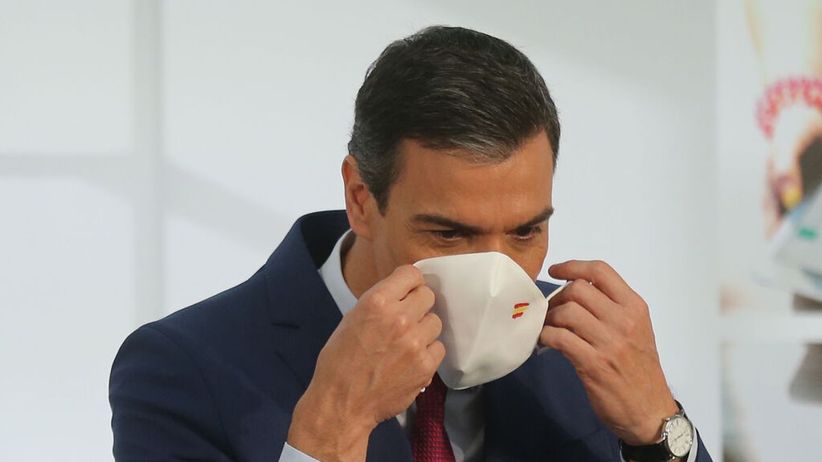 Sánchez espera poder tratar "más pronto que tarde" la retirada de mascarillas en interiores Sánchez espera poder tratar "más pronto que tarde" la retirada de mascarillas en interiores